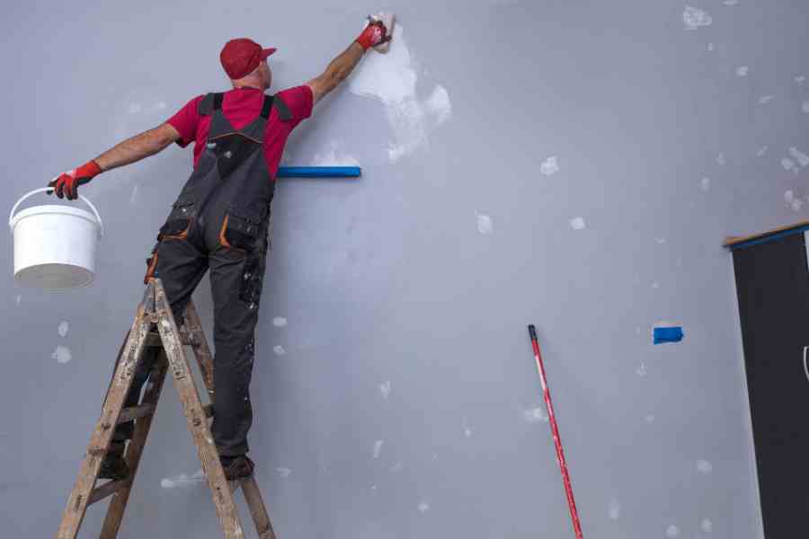 Pros and Cons of Professional Painting Services